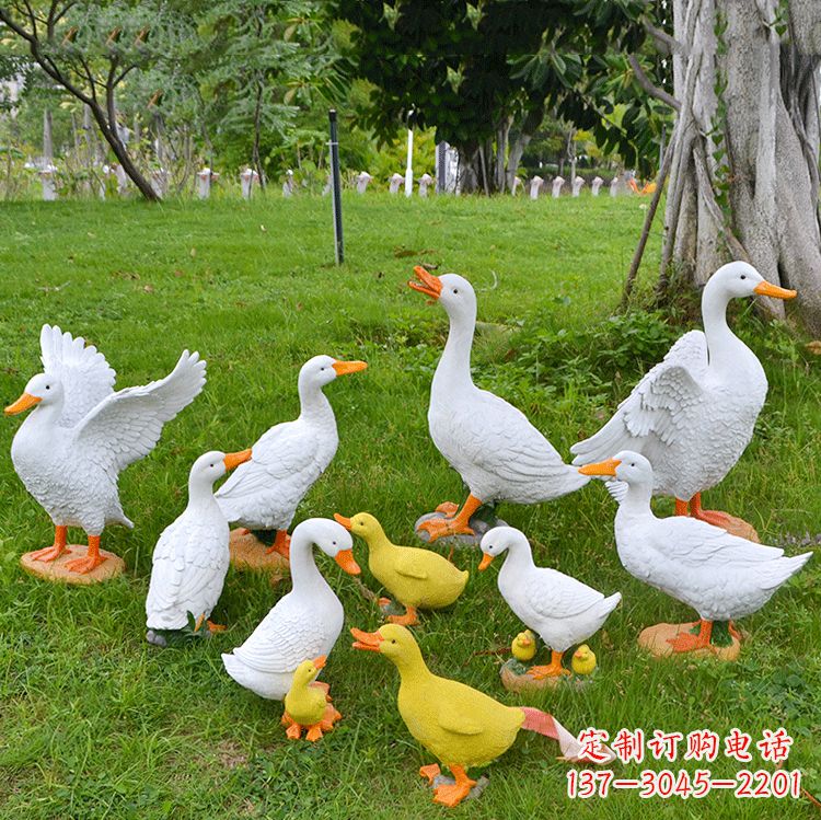 四川玻璃钢仿真动物雕塑——漫步田园风情