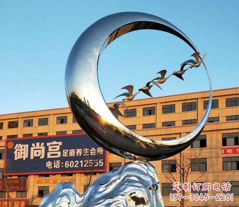 四川不锈钢大雁雕塑象征着生机勃勃的美丽