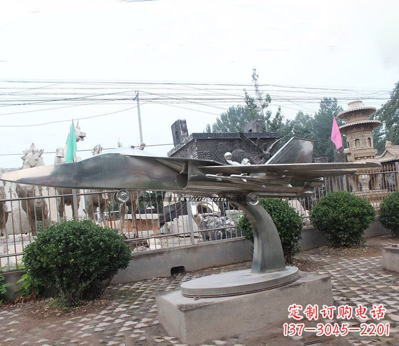 四川不锈钢飞机雕塑象征着飞翔的梦想