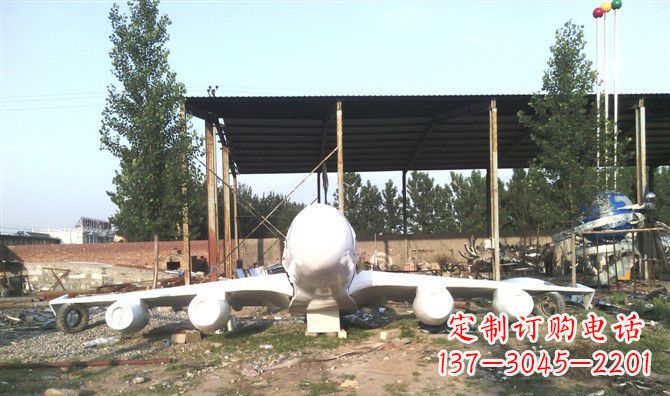 四川不锈钢飞机雕塑给空中飞行者的致敬