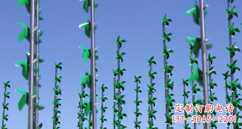 四川螺旋风车给广场景观带来的旋转欢乐