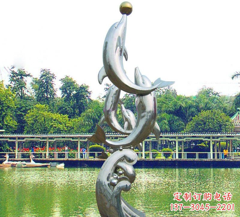 四川海豚的美丽雕塑