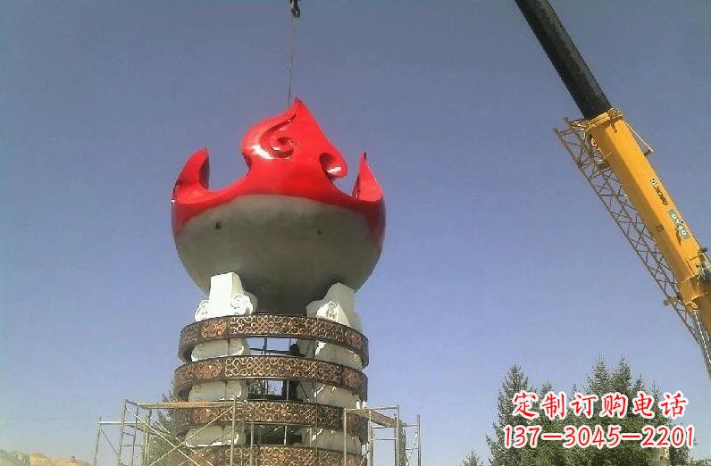 四川不锈钢火炬雕塑象征着永恒的精神