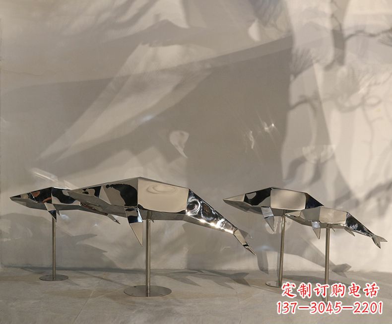 四川不锈钢海豚雕塑——精致的艺术形式