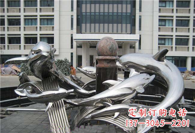 四川海豚雕塑融合浪漫和优雅