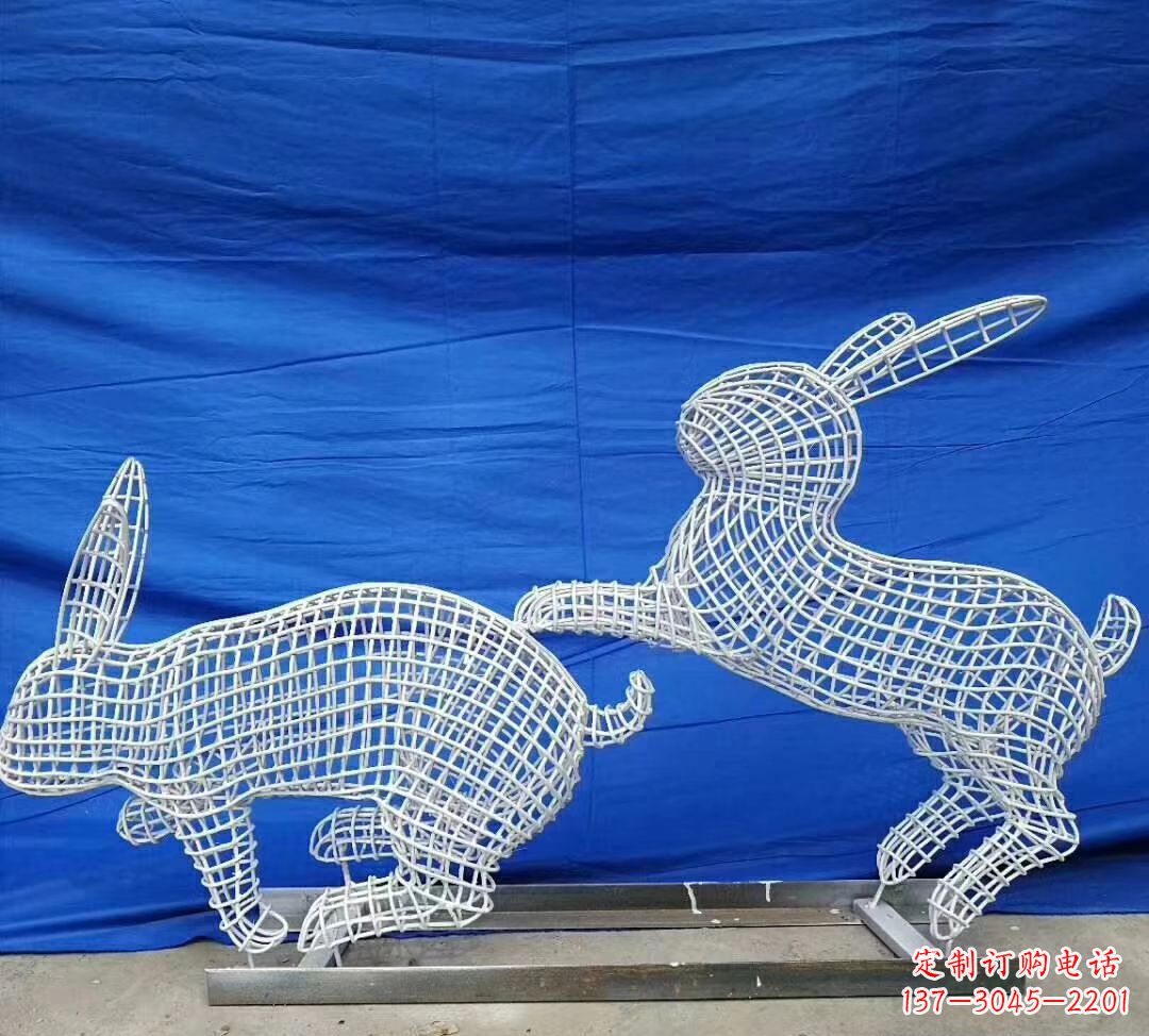 四川不锈钢镂空兔子精美雕塑展现可爱