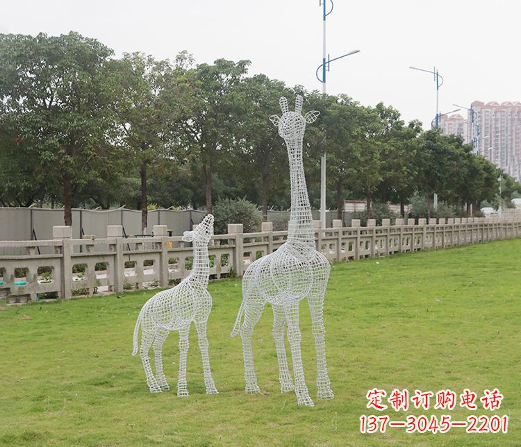 四川精美的不锈钢长颈鹿雕塑