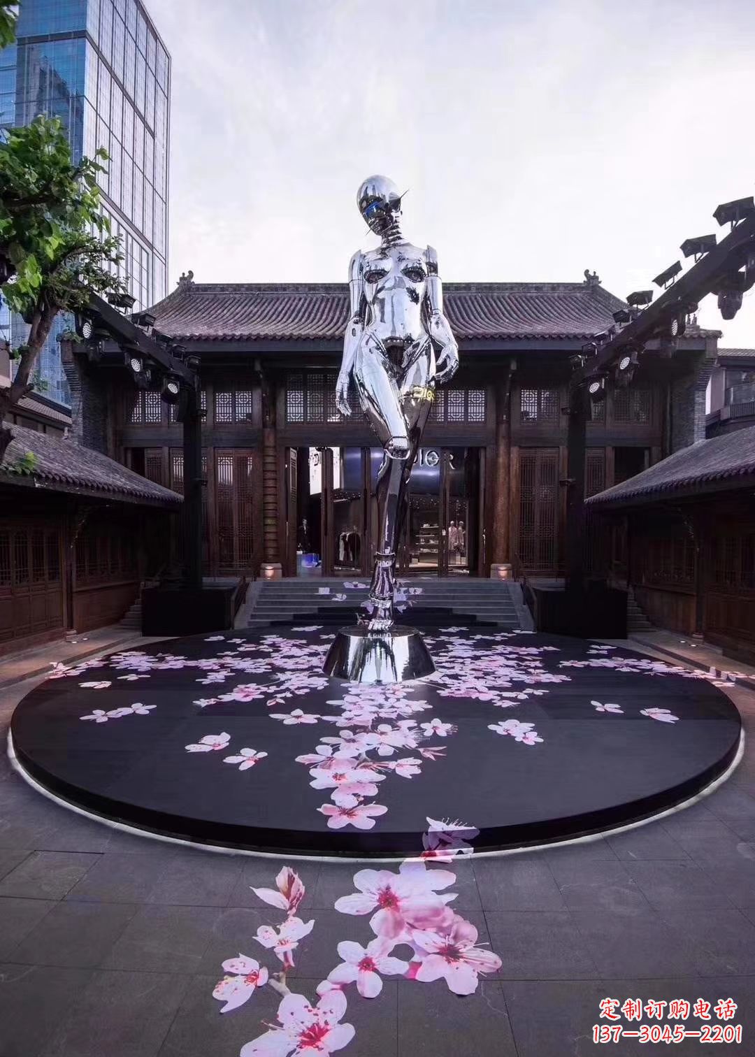 四川美女雕塑点亮城市之美
