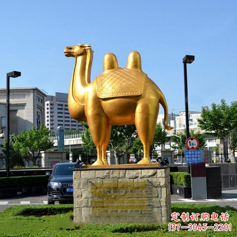 四川不锈钢骆驼雕塑点缀城市绿化