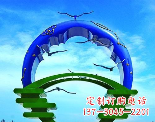 四川海洋书籍雕塑——记忆中的校园美景