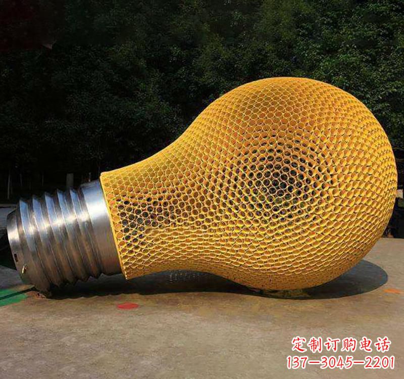 四川不锈钢灯泡雕塑点亮小区景观