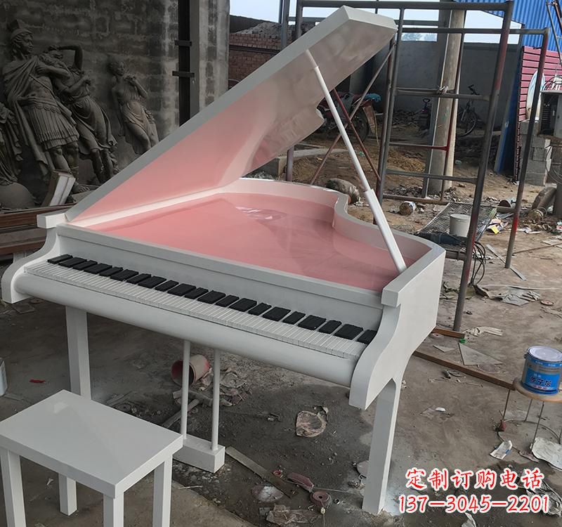 四川不锈钢校园钢琴雕塑发出音乐的艺术