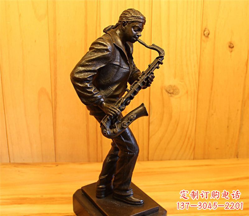 四川萨克斯雕塑娱乐场所的精灵