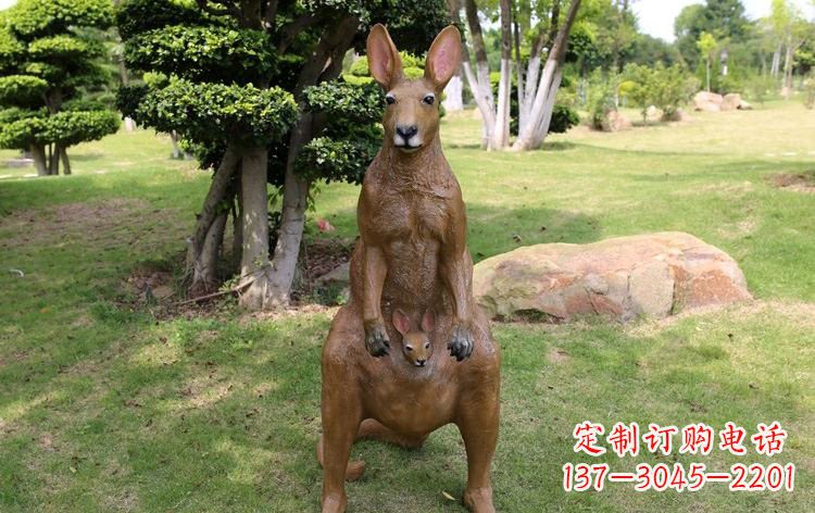 四川公园玻璃钢仿真袋鼠雕塑