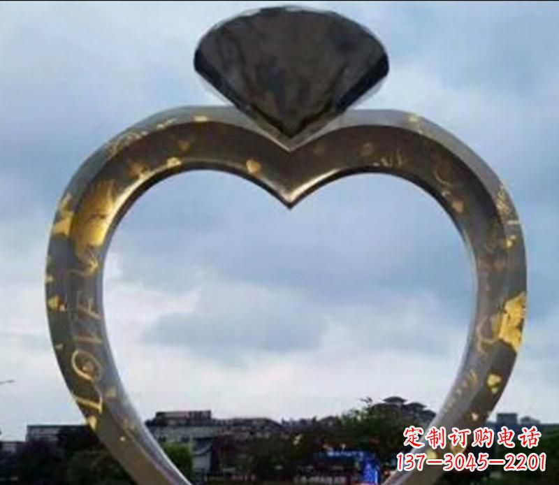 四川公园不锈钢钻石戒指景观雕塑