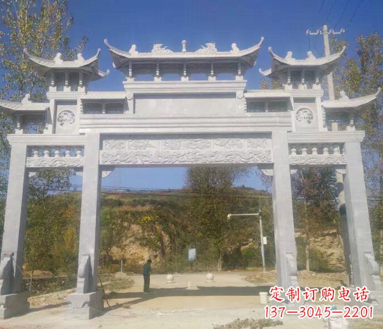 四川中领雕塑:精雕制作仿古石牌坊石雕
