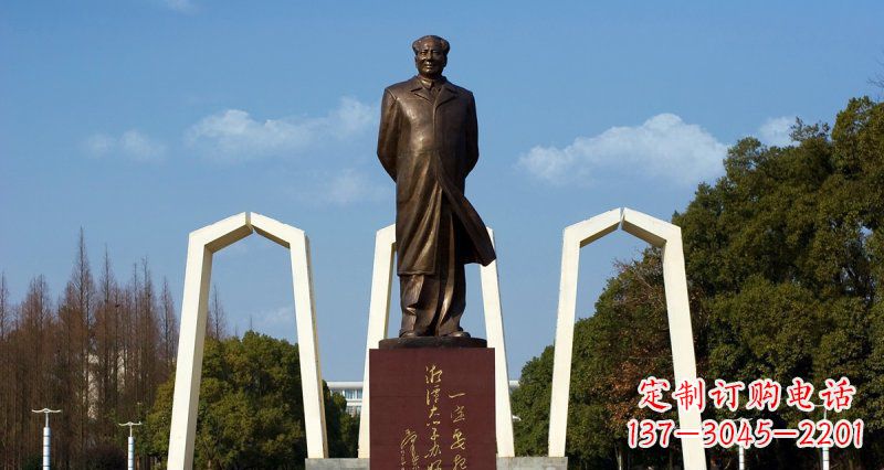 四川纪念性毛主席铜雕,您的精致礼物
