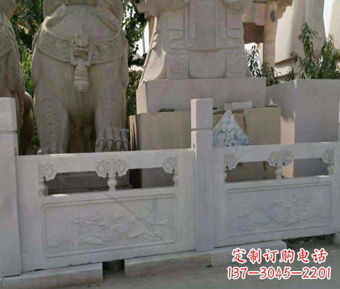 四川寺庙景观汉白玉石浮雕栏板