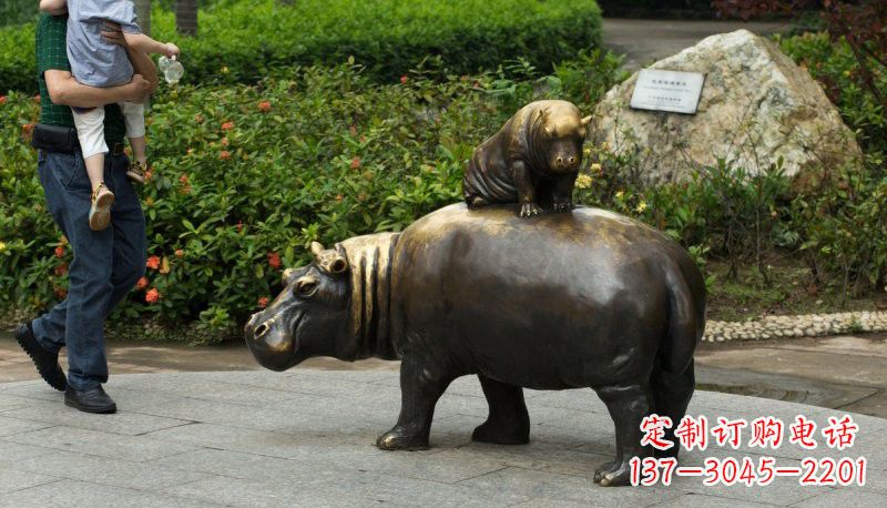 四川铜雕母子河马