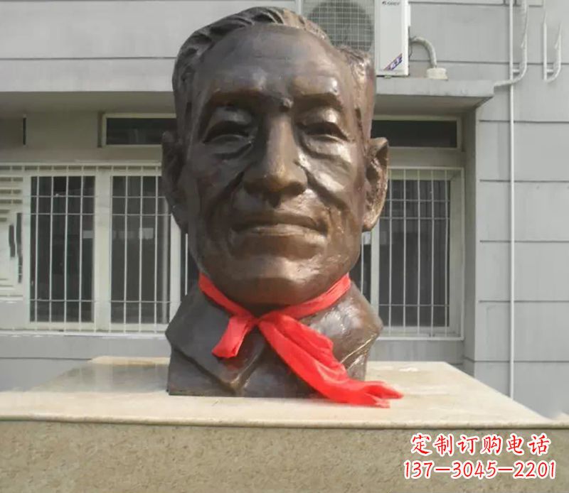 四川朱宪彝校园名人头像铜雕